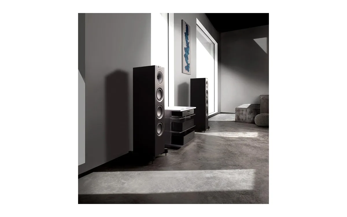KEF Q550 Floorstanding Speaker 產品圖片 1